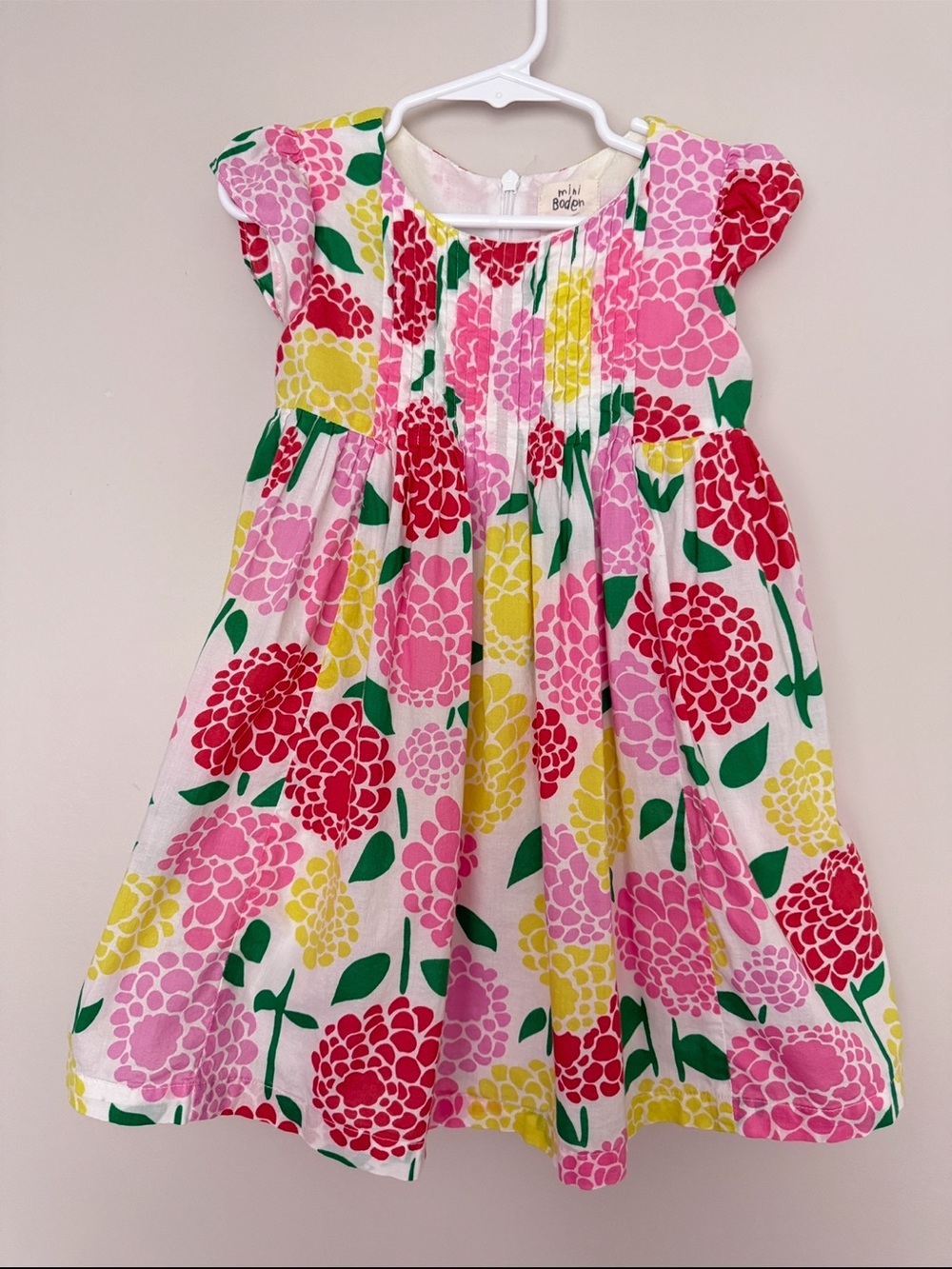 Boden Pretty Pin-tuck Floral Sundress in Pink, Red, Yellow & Green Girls Sz 2-3Y